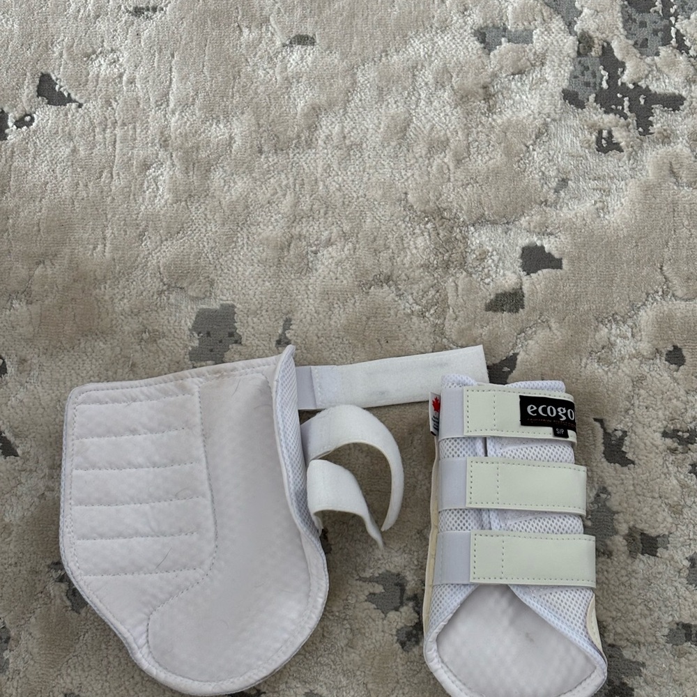 Ecogold Brushing Boots